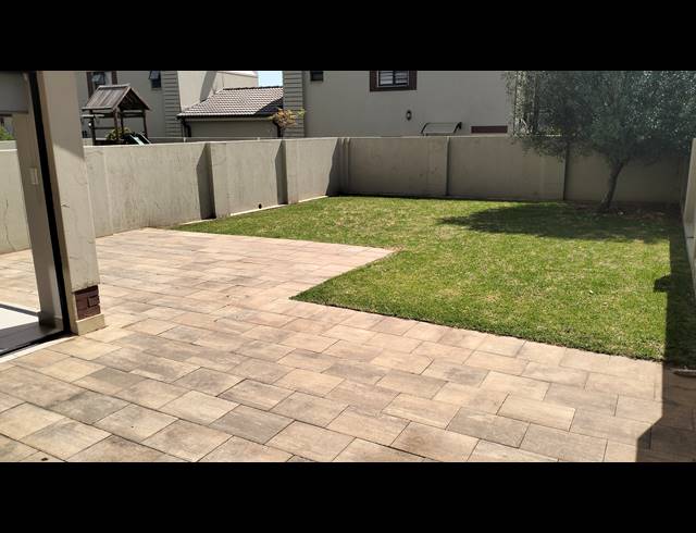 3 BEDROOM DUPLEX FOR SALE IN EQUESTRIA